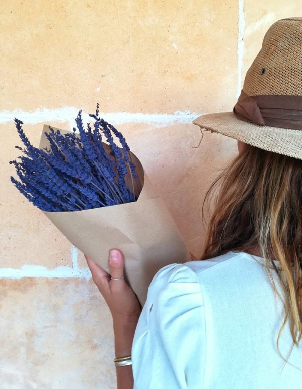 Envío a domicilio de ramos de flores de lavanda preservada